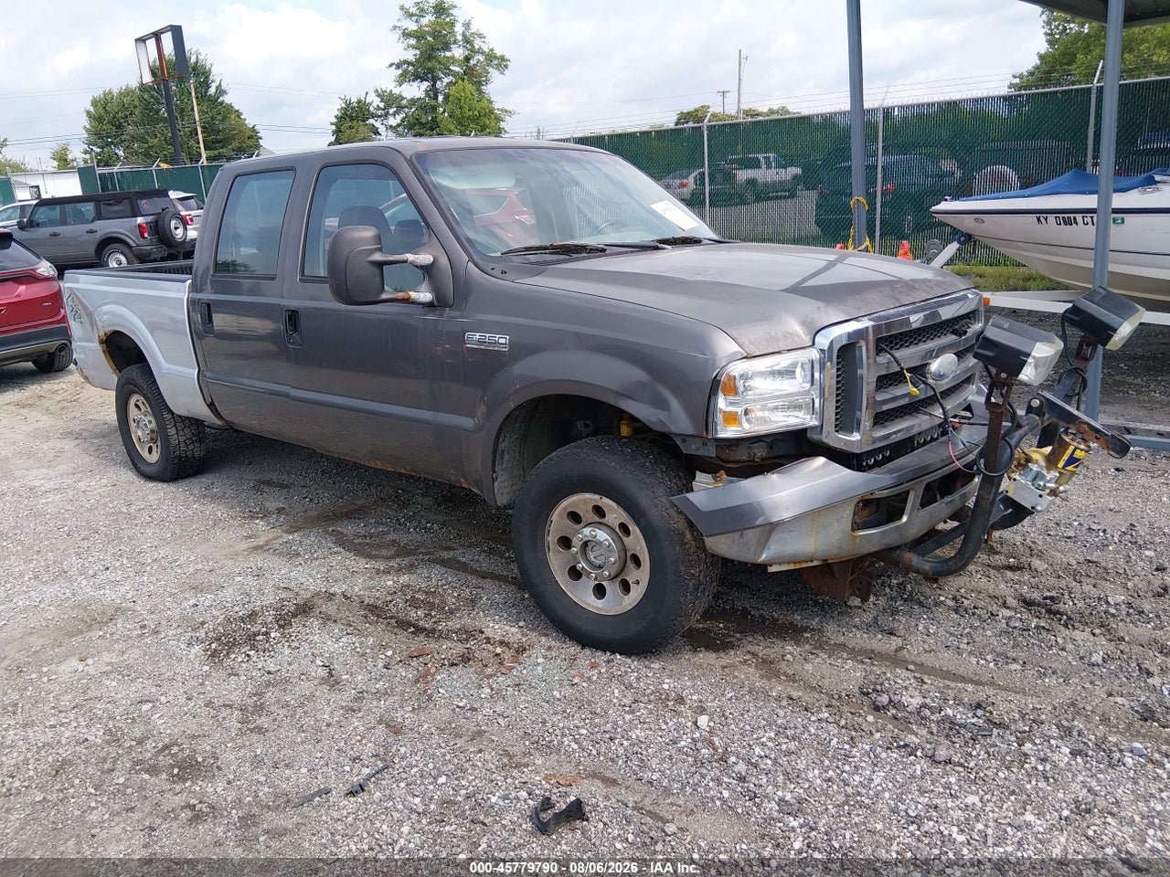 1FTSW21535E****** · 2005 FORD F-250 LARIAT/XL/XLT