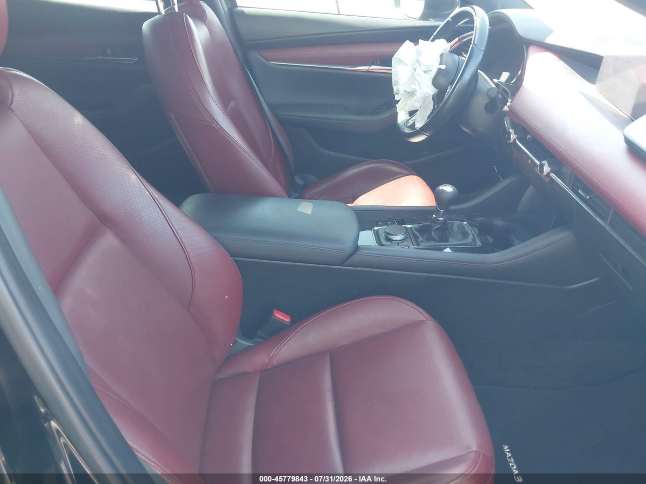 2021 MAZDA MAZDA3 PREMIUM · 5/11