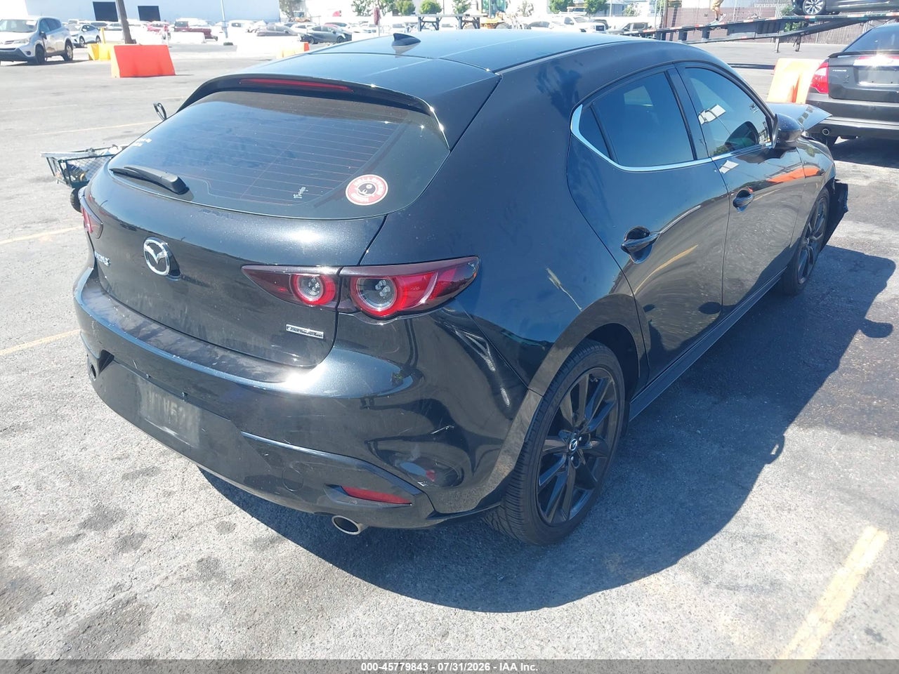 2021 MAZDA MAZDA3 PREMIUM · 4/11