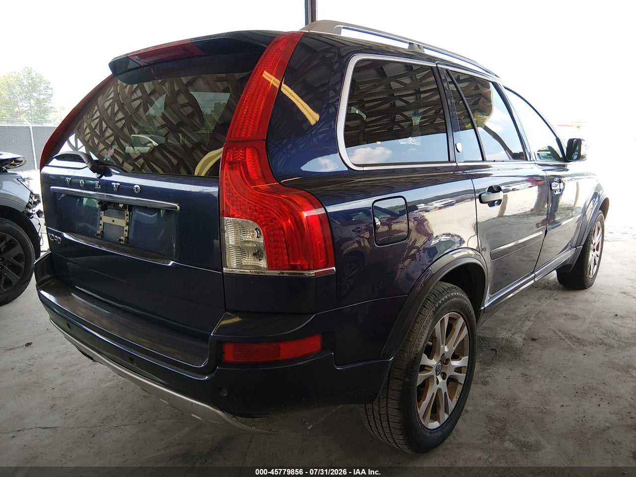 2013 VOLVO XC90 3.2/3.2 PLATINUM/3.2 PREMIER PLUS · 4/11