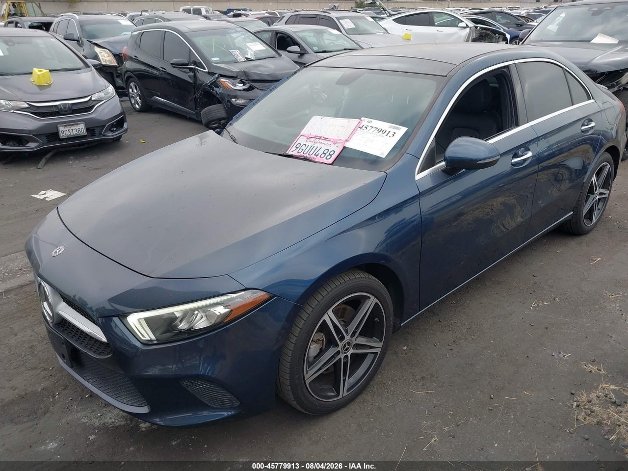 2019 MERCEDES-BENZ A 220 · 2/11