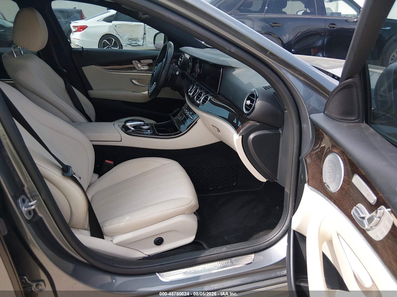 2019 MERCEDES-BENZ E 300 · 5/11