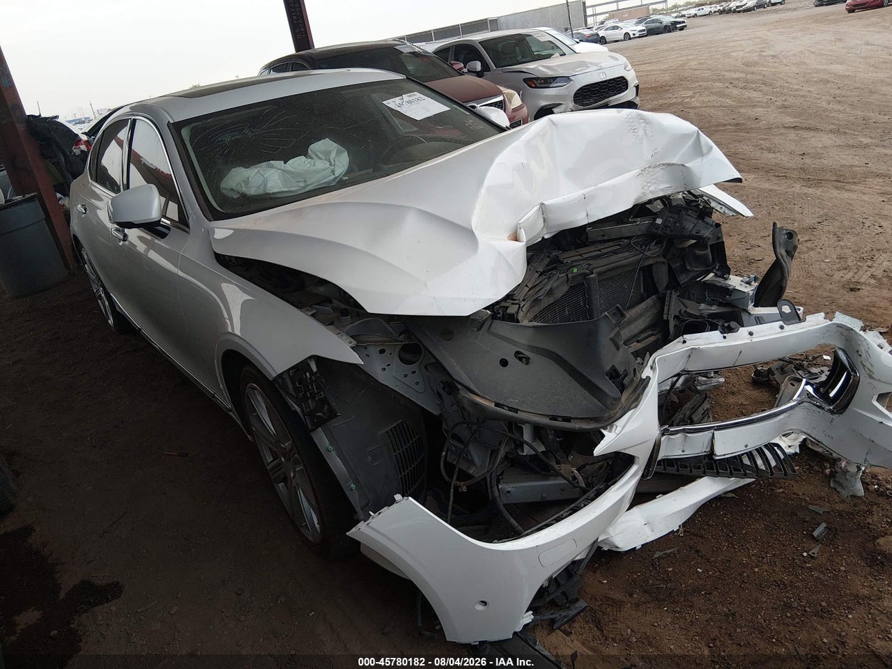 LVY992ML8JP****** · 2018 VOLVO S90 T6 INSCRIPTION
