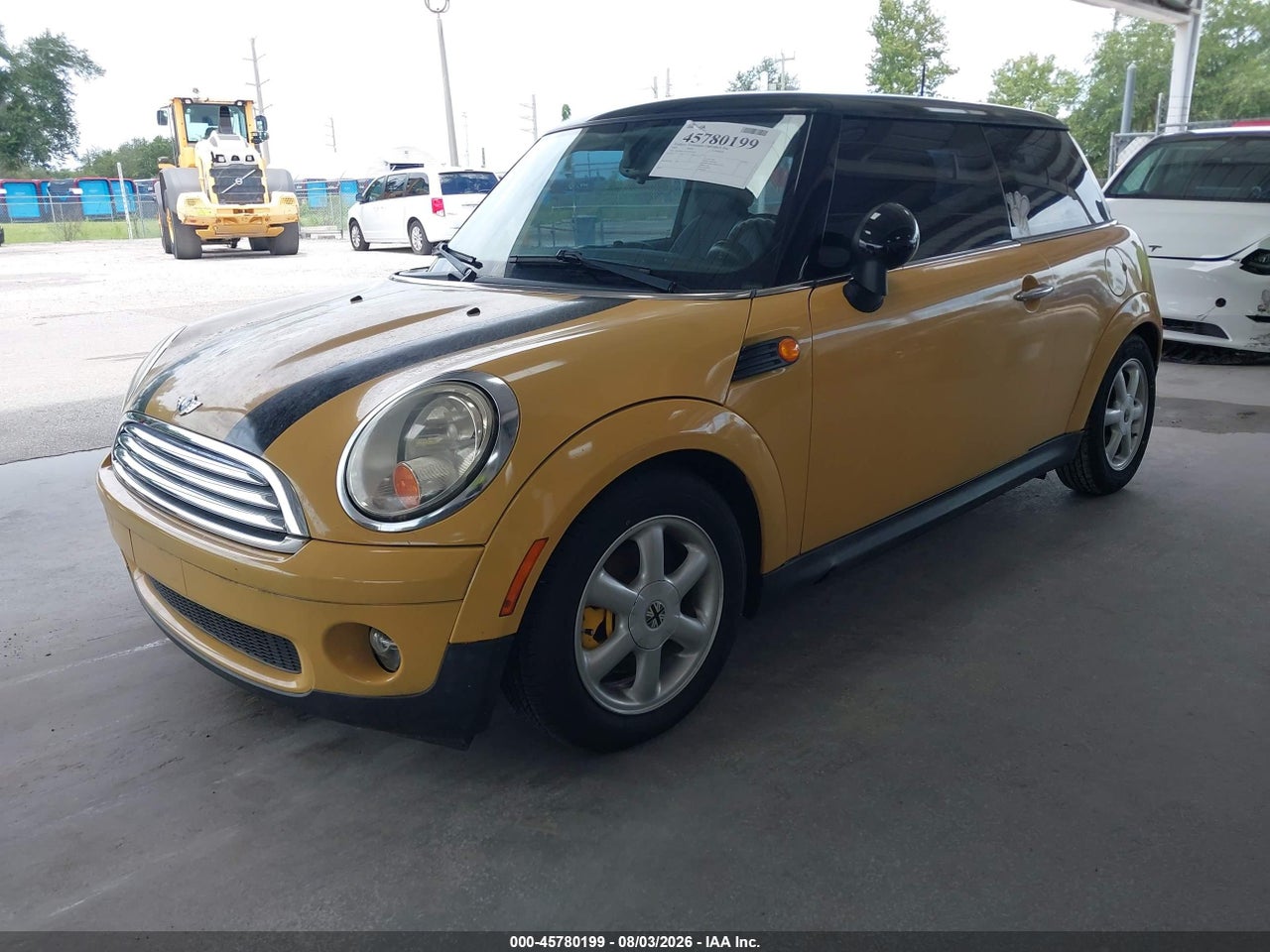 2009 MINI COOPER   · 2/11