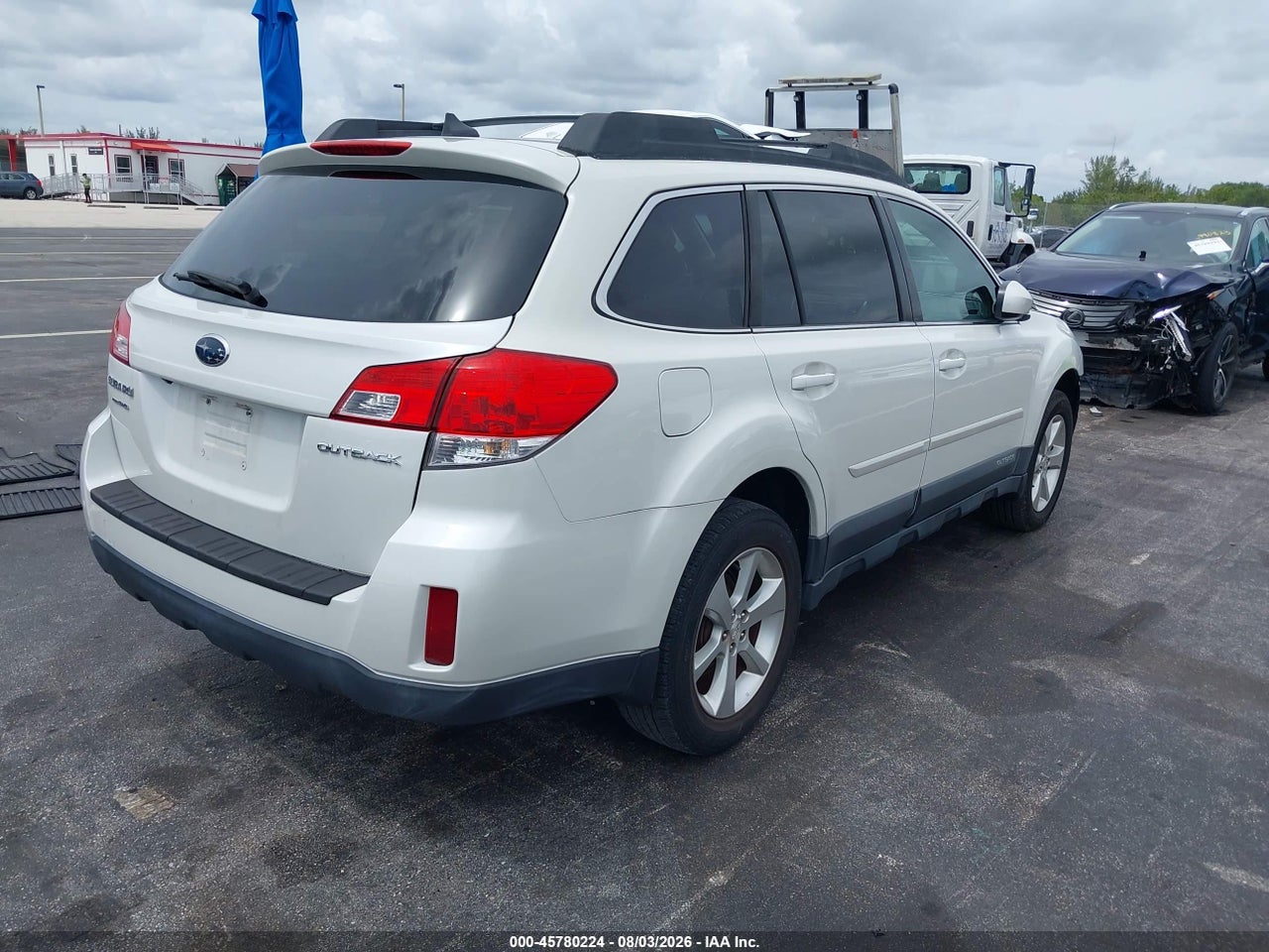 2014 SUBARU OUTBACK 2.5I LIMITED · 4/11