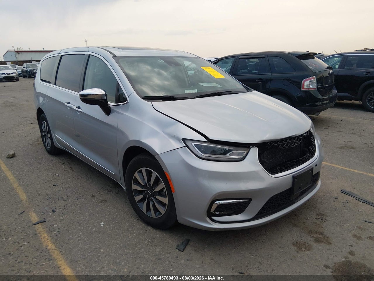 2C4RC1S79PR****** · 2023 CHRYSLER PACIFICA HYBRID LIMITED