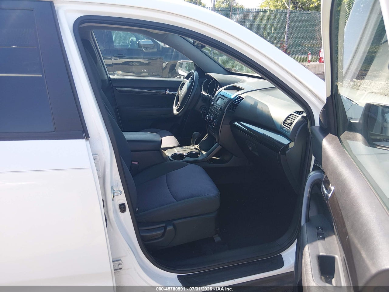 2012 KIA SORENTO LX · 5/10