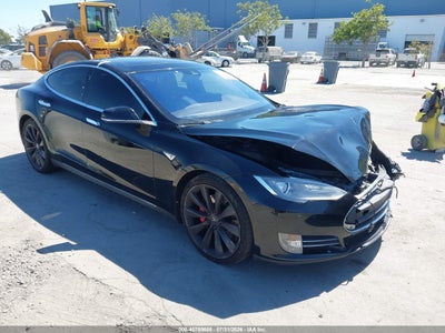 5YJSA1H17EF****** · 2014 TESLA MODEL S P85