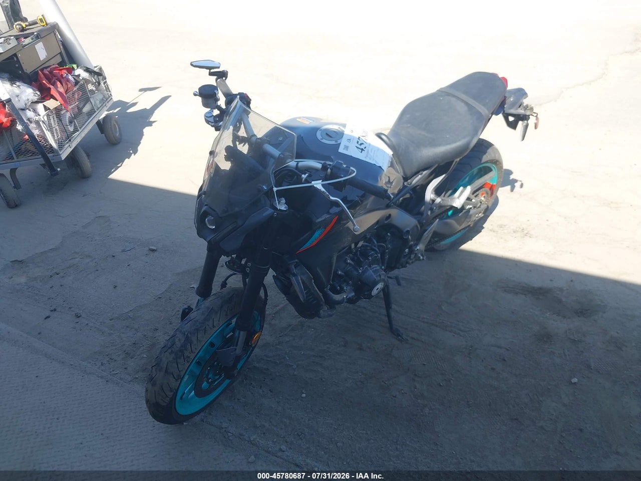2023 YAMAHA MT09 C · 2/11