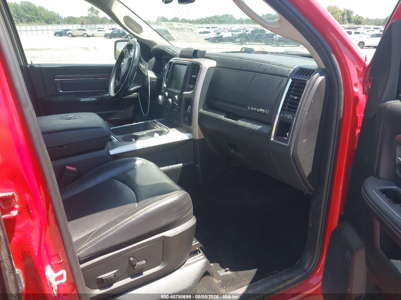 2016 RAM 1500 LARAMIE · 5/11