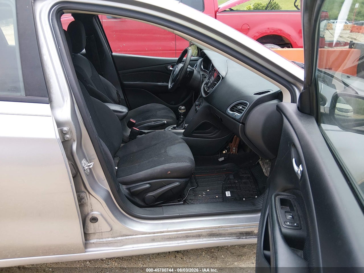 2016 DODGE DART SE · 5/11