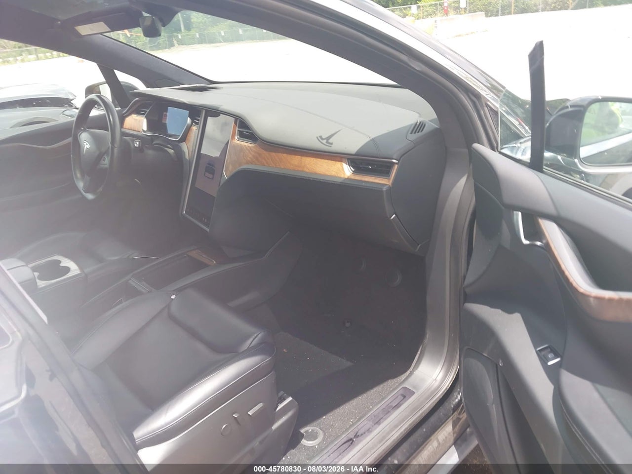2020 TESLA MODEL X · 5/11