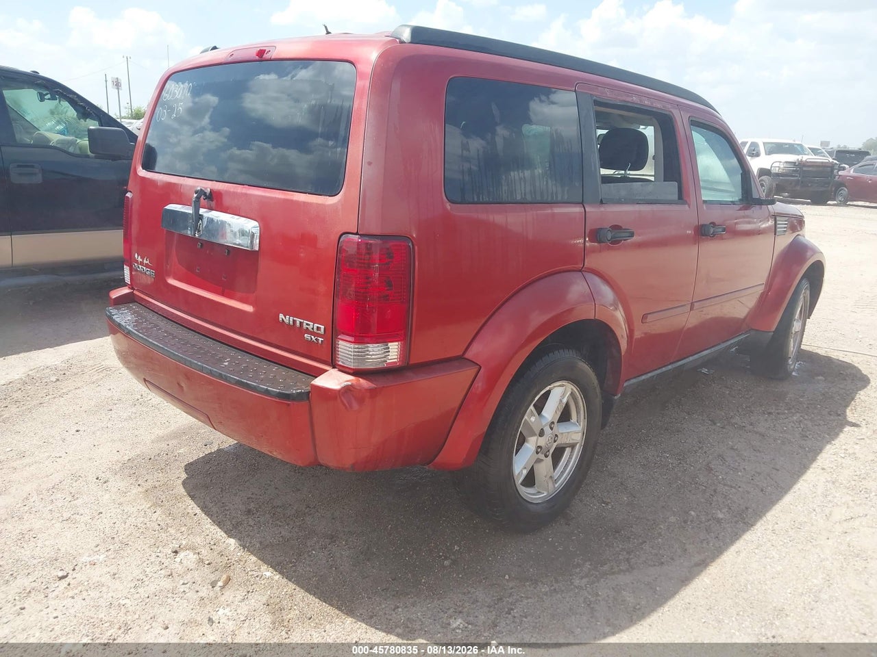 2010 DODGE NITRO SXT · 4/11