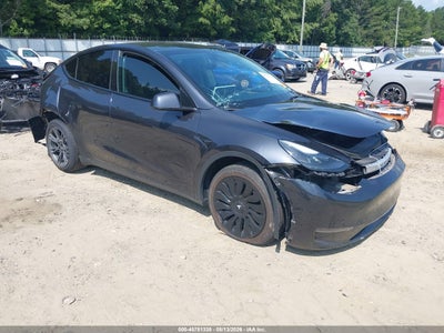 7SAYGDED6RF****** · 2024 TESLA MODEL Y LONG RANGE SINGLE MOTOR REAR-WHEEL DRIVE/RWD