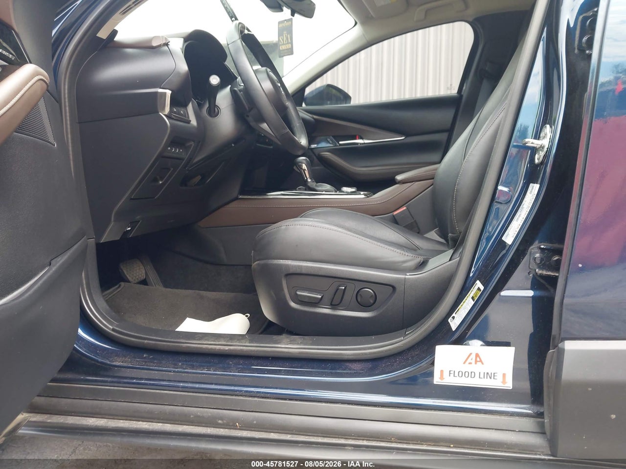 2024 MAZDA CX-30 2.5 S PREMIUM PACKAGE · 6/11