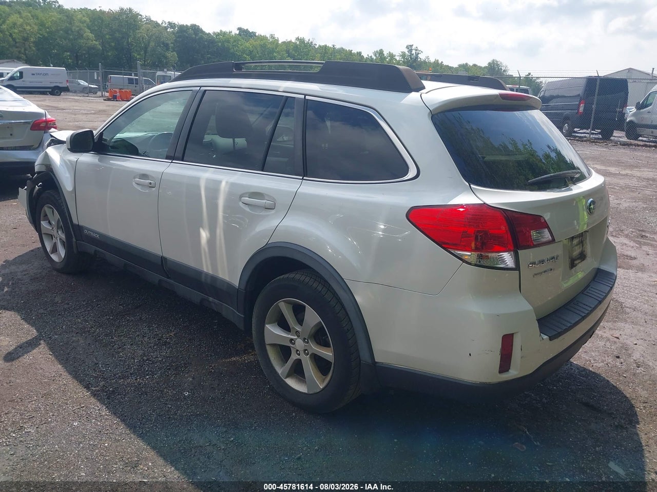 2013 SUBARU OUTBACK 2.5I PREMIUM · 3/11
