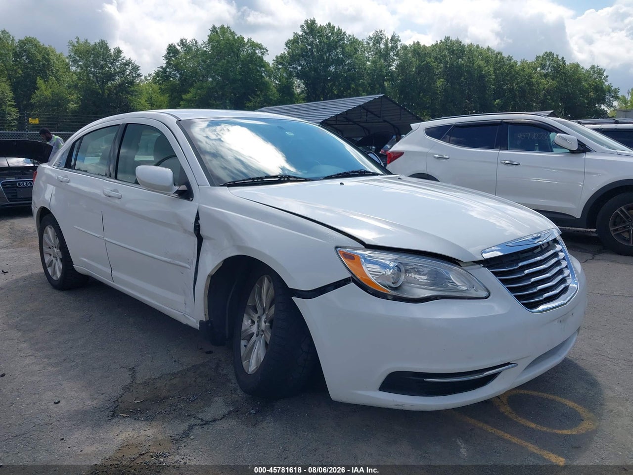1C3CCBBB2DN****** · 2013 CHRYSLER 200 TOURING