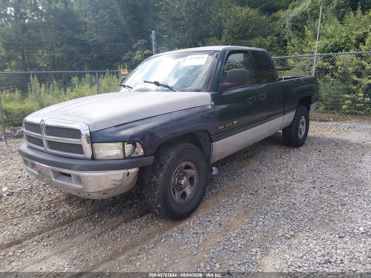 2001 DODGE RAM 1500 ST · 2/11