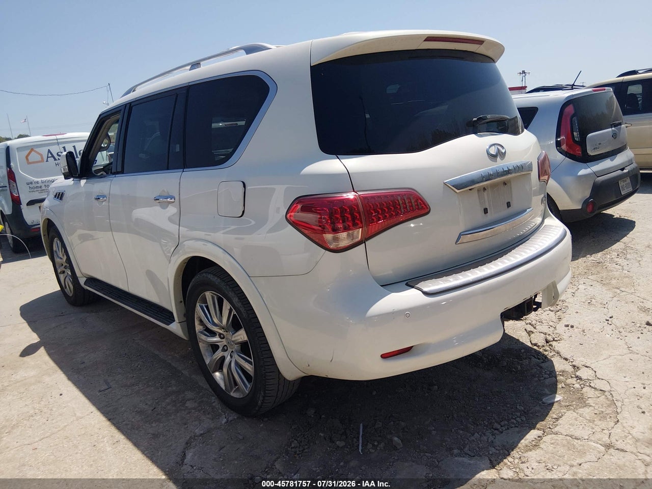 2011 INFINITI QX56   · 3/11