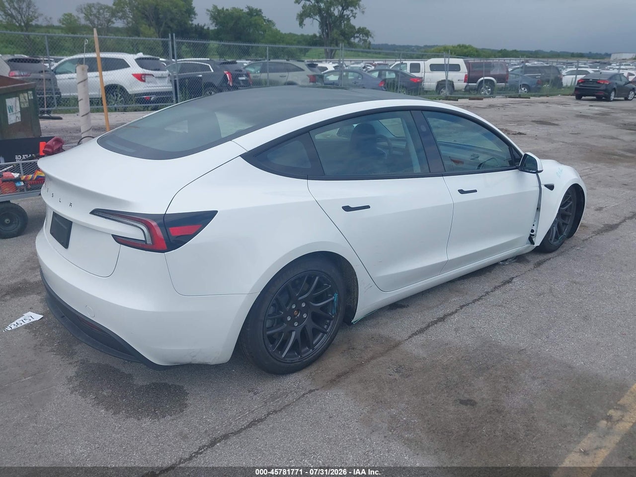 2026 TESLA MODEL 3 PREMIUM REAR-WHEEL DRIVE/REAR-WHEEL DRIVE · 4/11