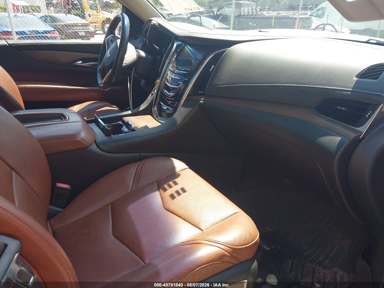 2017 CADILLAC ESCALADE LUXURY · 5/11