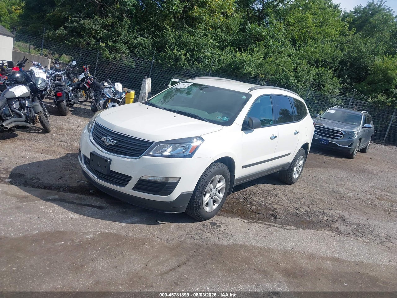 2013 CHEVROLET TRAVERSE LS · 2/11
