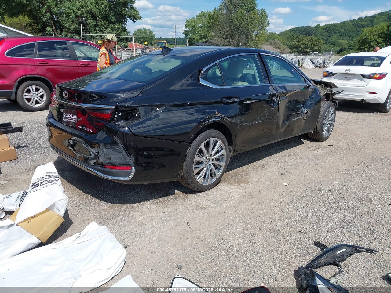 2021 LEXUS ES 250 · 4/11
