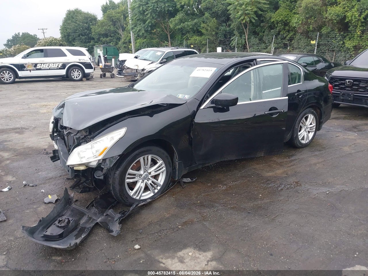 2010 INFINITI G37X · 2/11