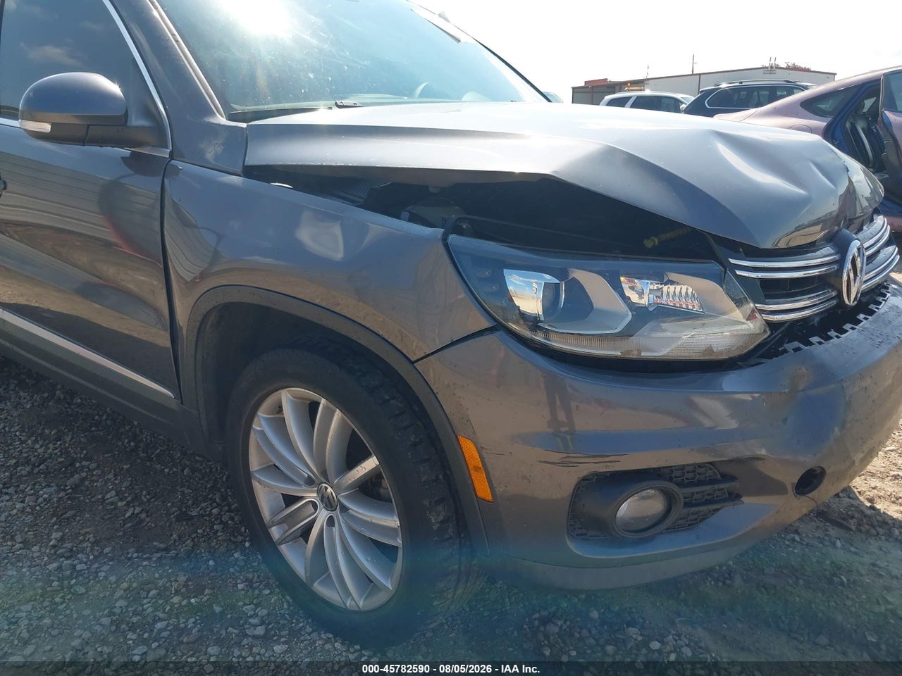 2016 VOLKSWAGEN TIGUAN SE · 6/11