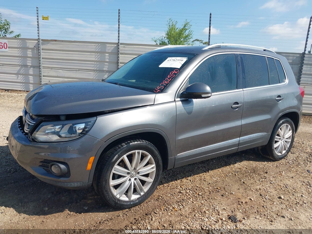 2016 VOLKSWAGEN TIGUAN SE · 2/11