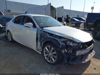 JTHBA1D21G5****** · 2016 LEXUS IS 200T