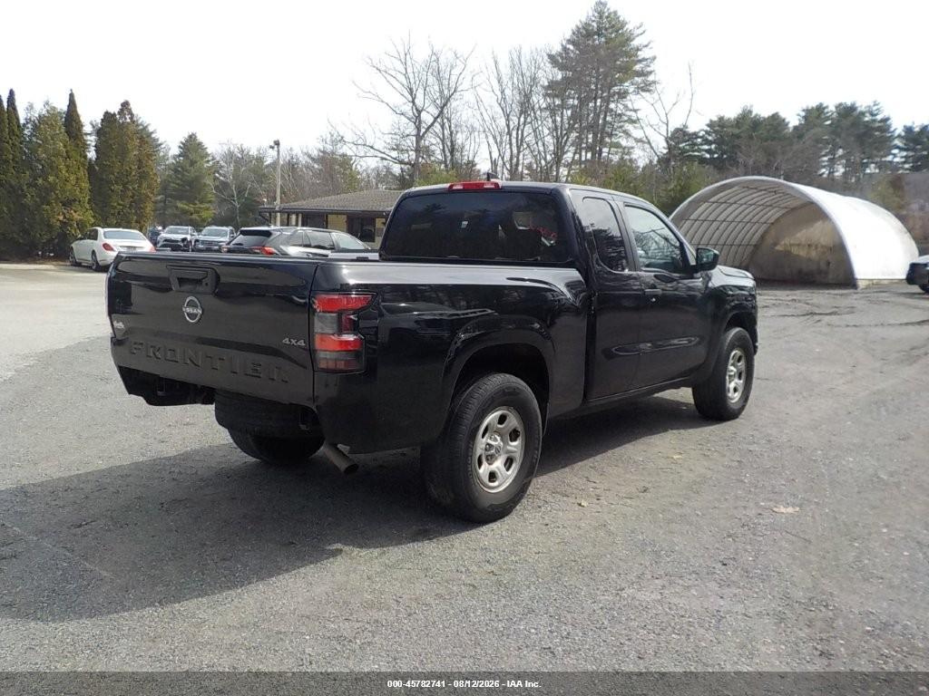 2022 NISSAN FRONTIER KING CAB S 4X4 · 4/10