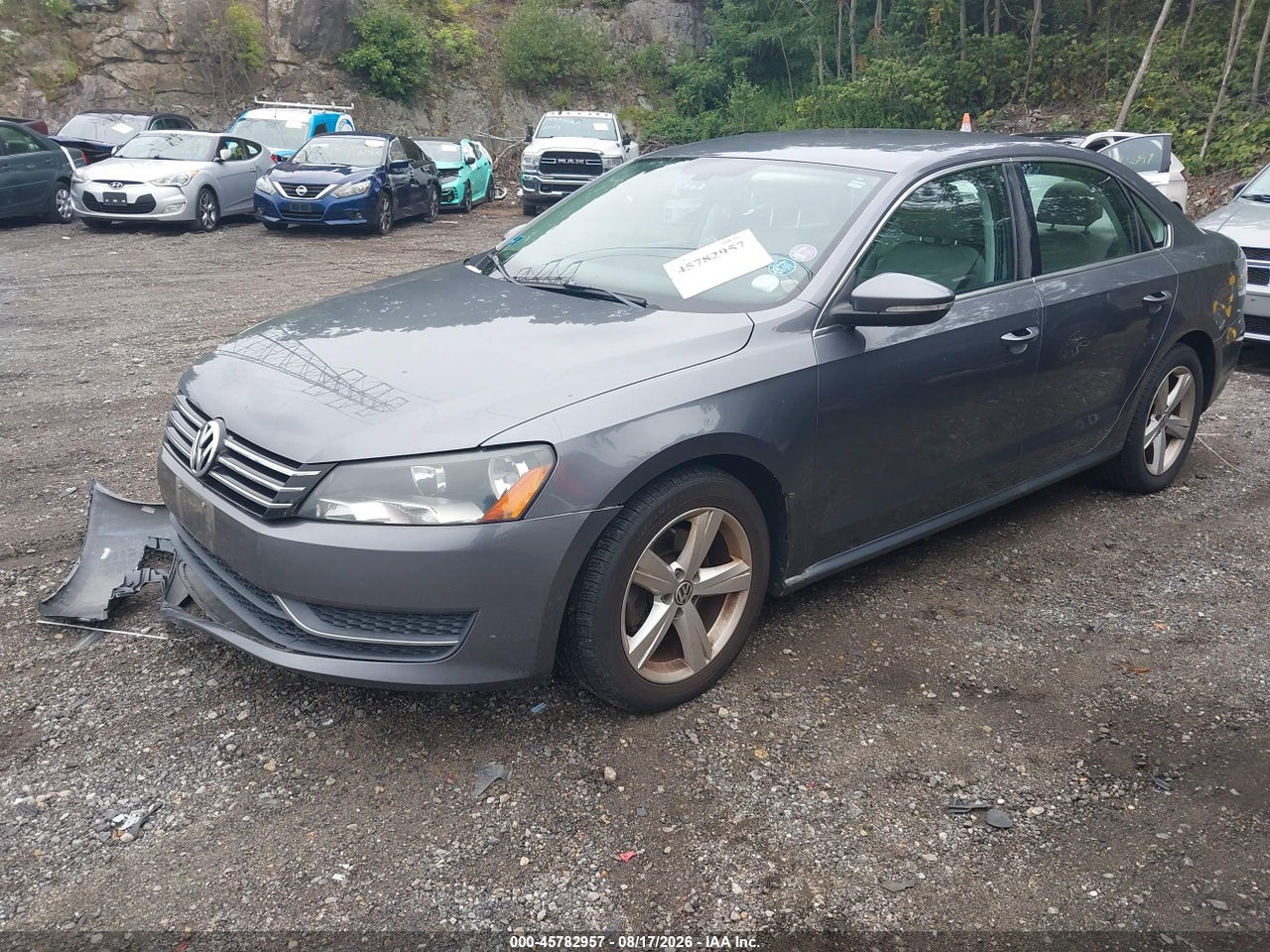 2012 VOLKSWAGEN PASSAT 2.5L SE · 2/11