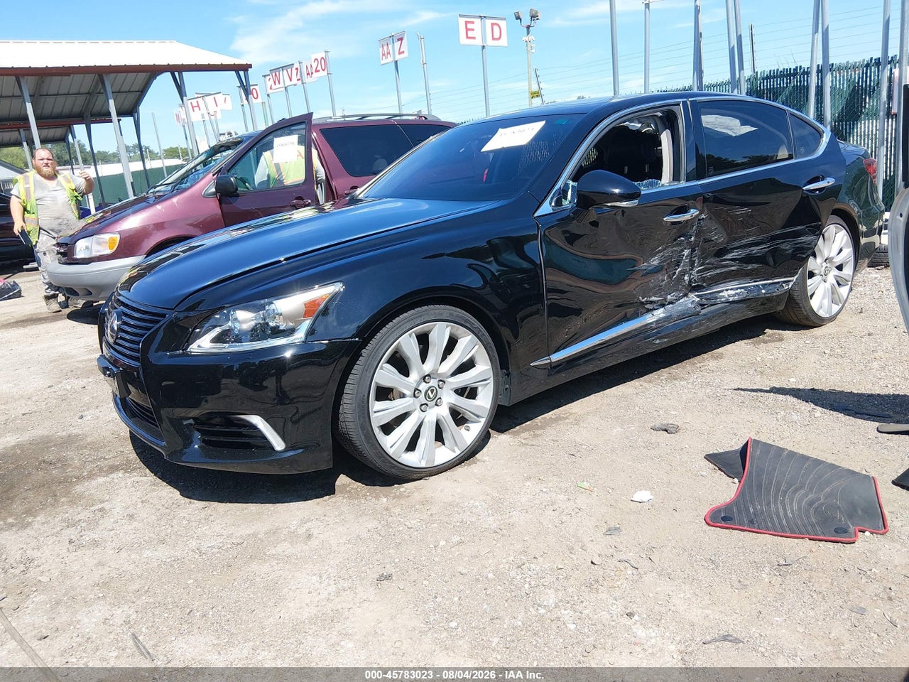 2013 LEXUS LS 460 · 2/11