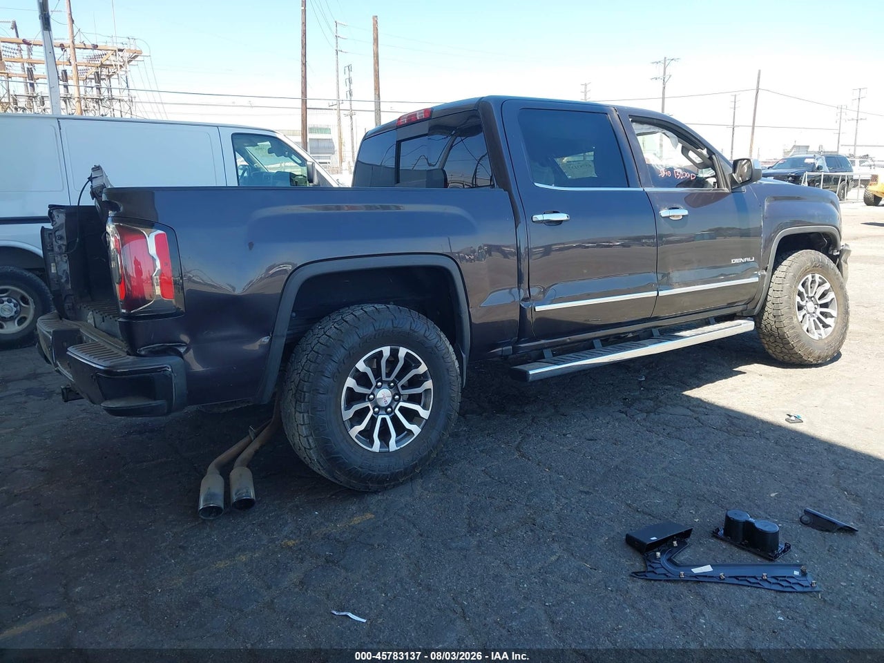 2016 GMC SIERRA 1500 DENALI · 4/11
