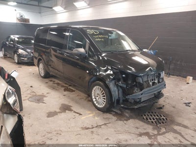 2018 MERCEDES-BENZ METRIS
