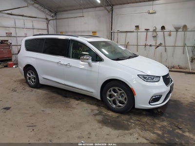 2C4RC1GG4NR****** · 2022 CHRYSLER PACIFICA LIMITED