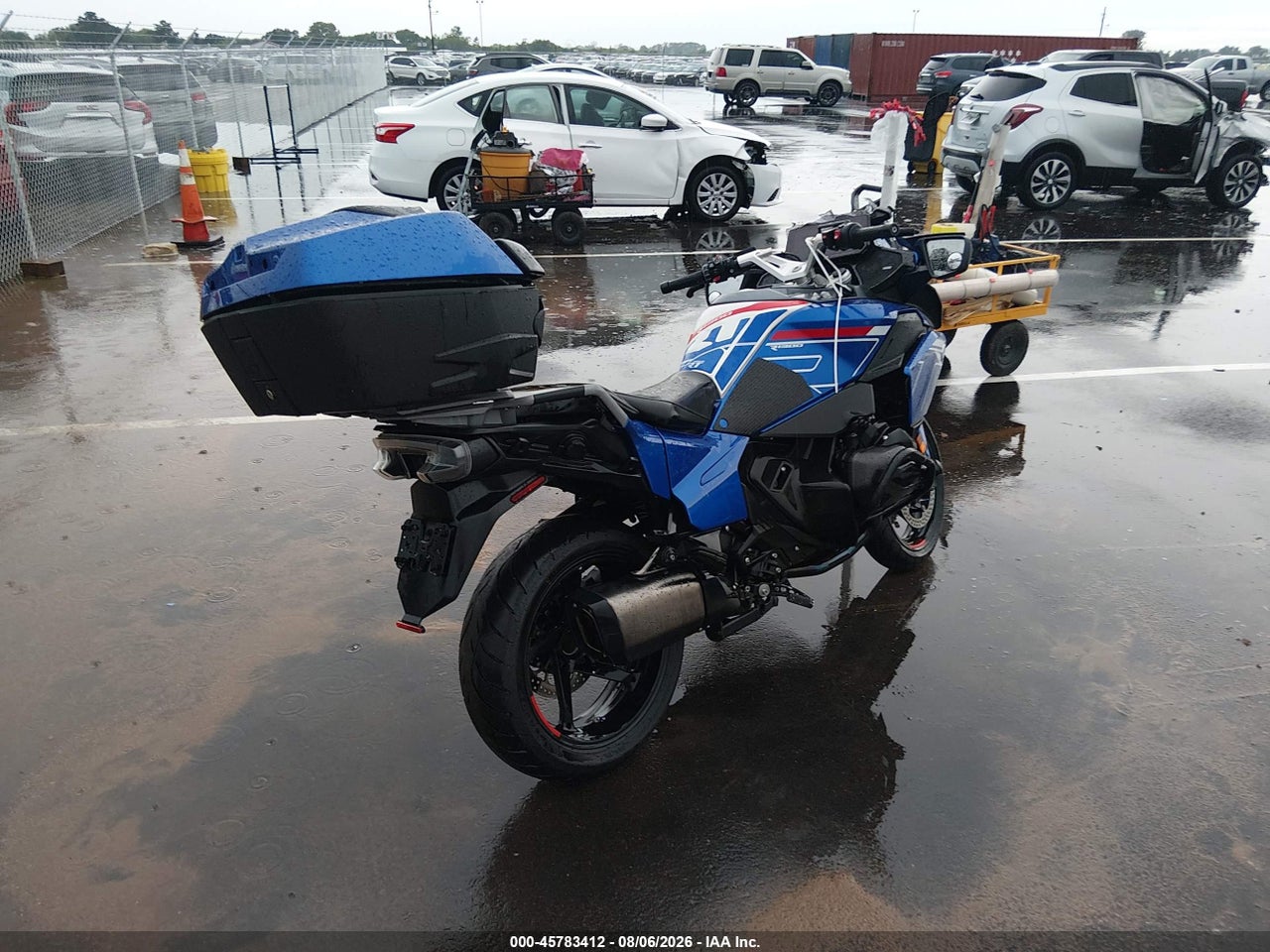 2026 BMW R 1300 RT/RT-P · 4/11
