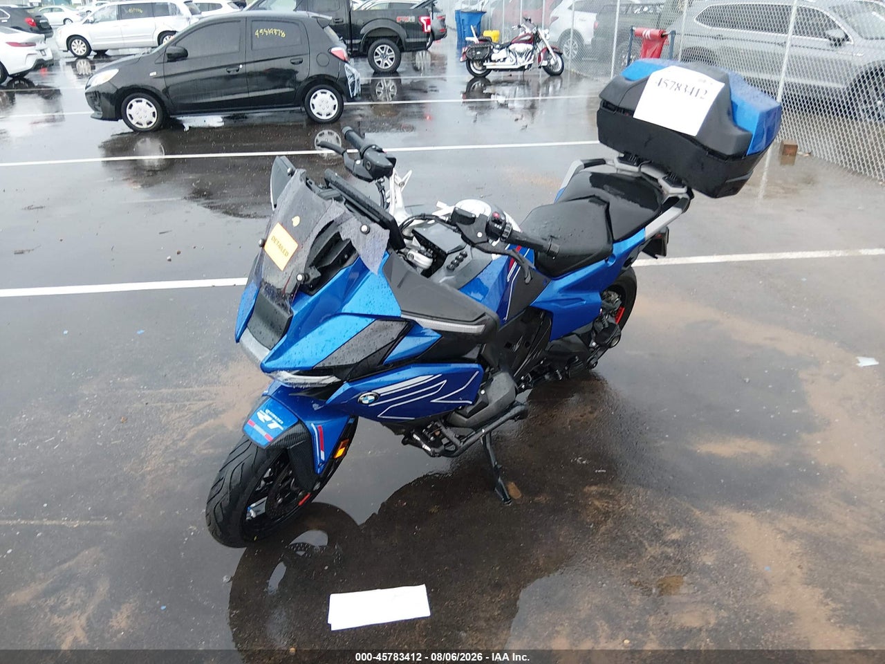 2026 BMW R 1300 RT/RT-P · 2/11