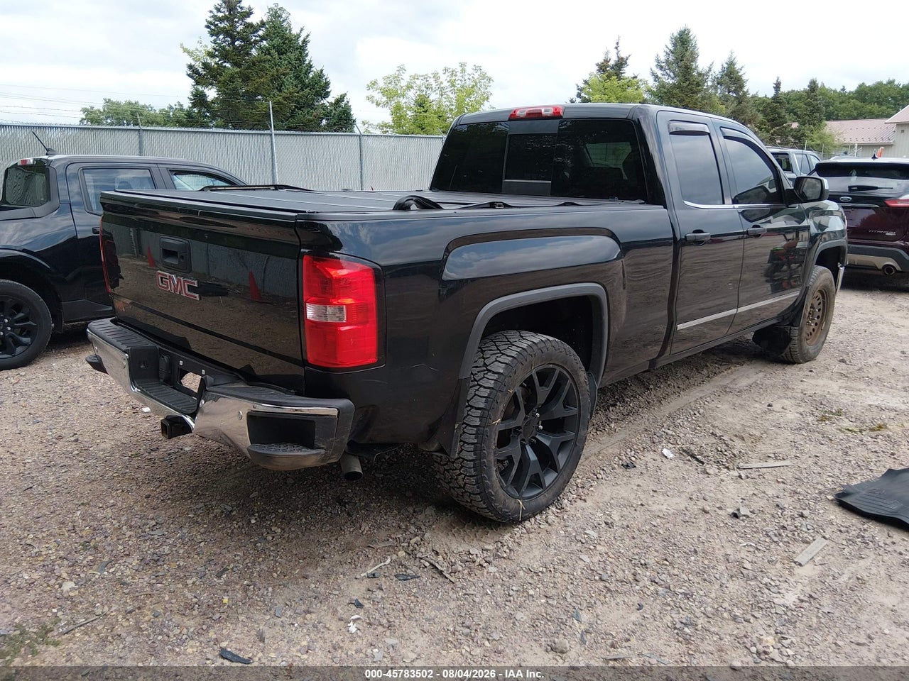 1GTV2VEC8FZ****** · 2015 GMC SIERRA 1500 SLT · 4/11