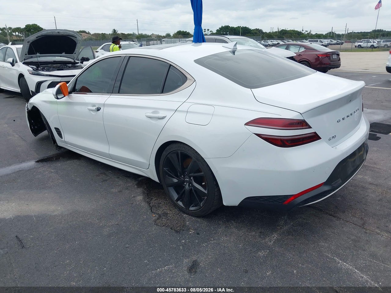 2023 GENESIS G70 2.0T RWD · 3/11