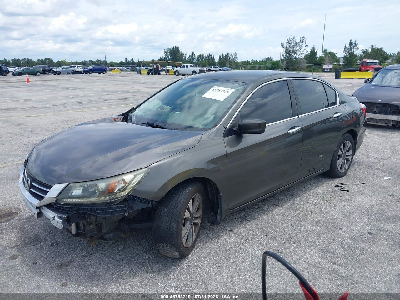 2015 HONDA ACCORD LX · 2/10