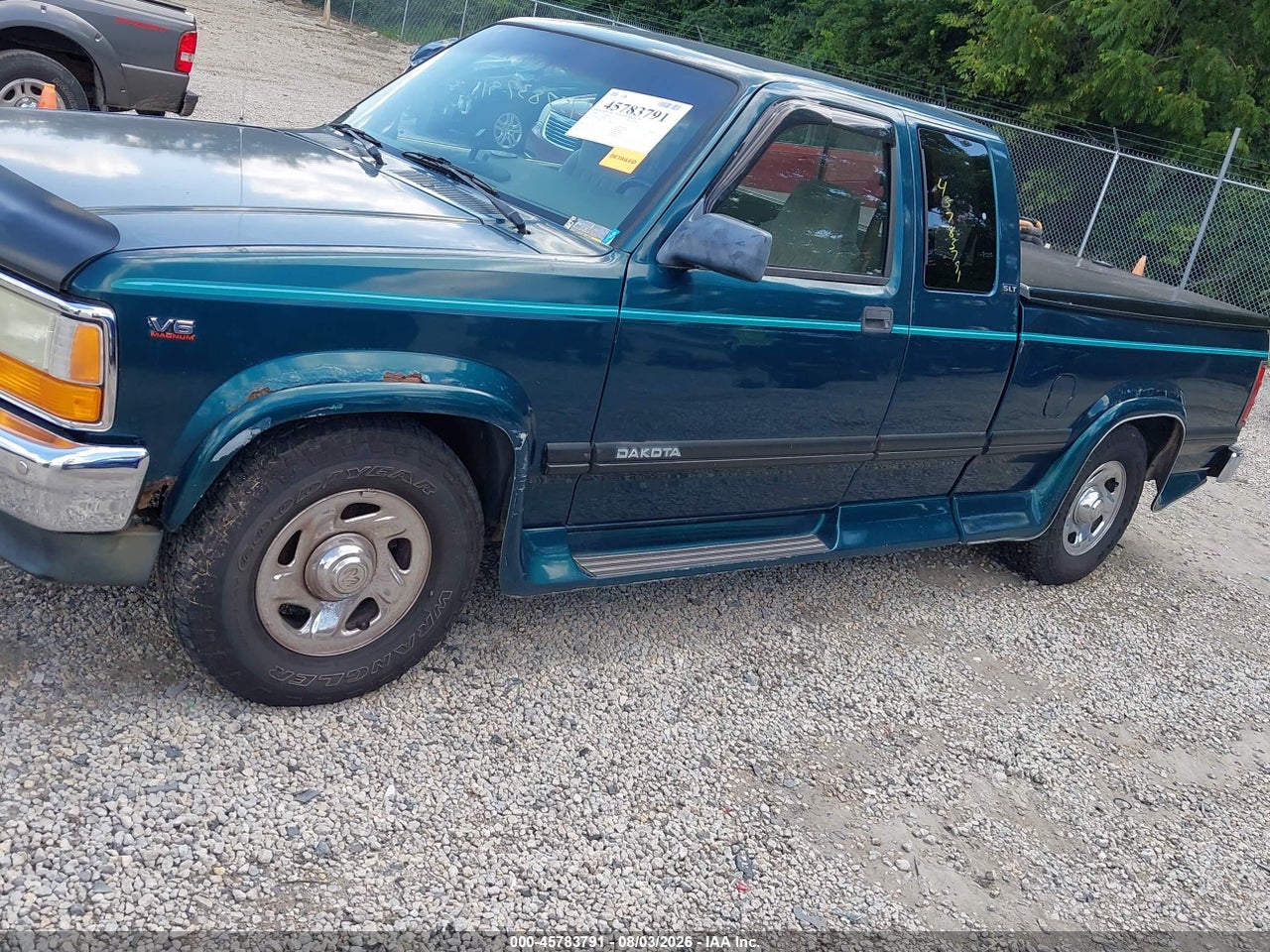1994 DODGE DAKOTA   · 6/11