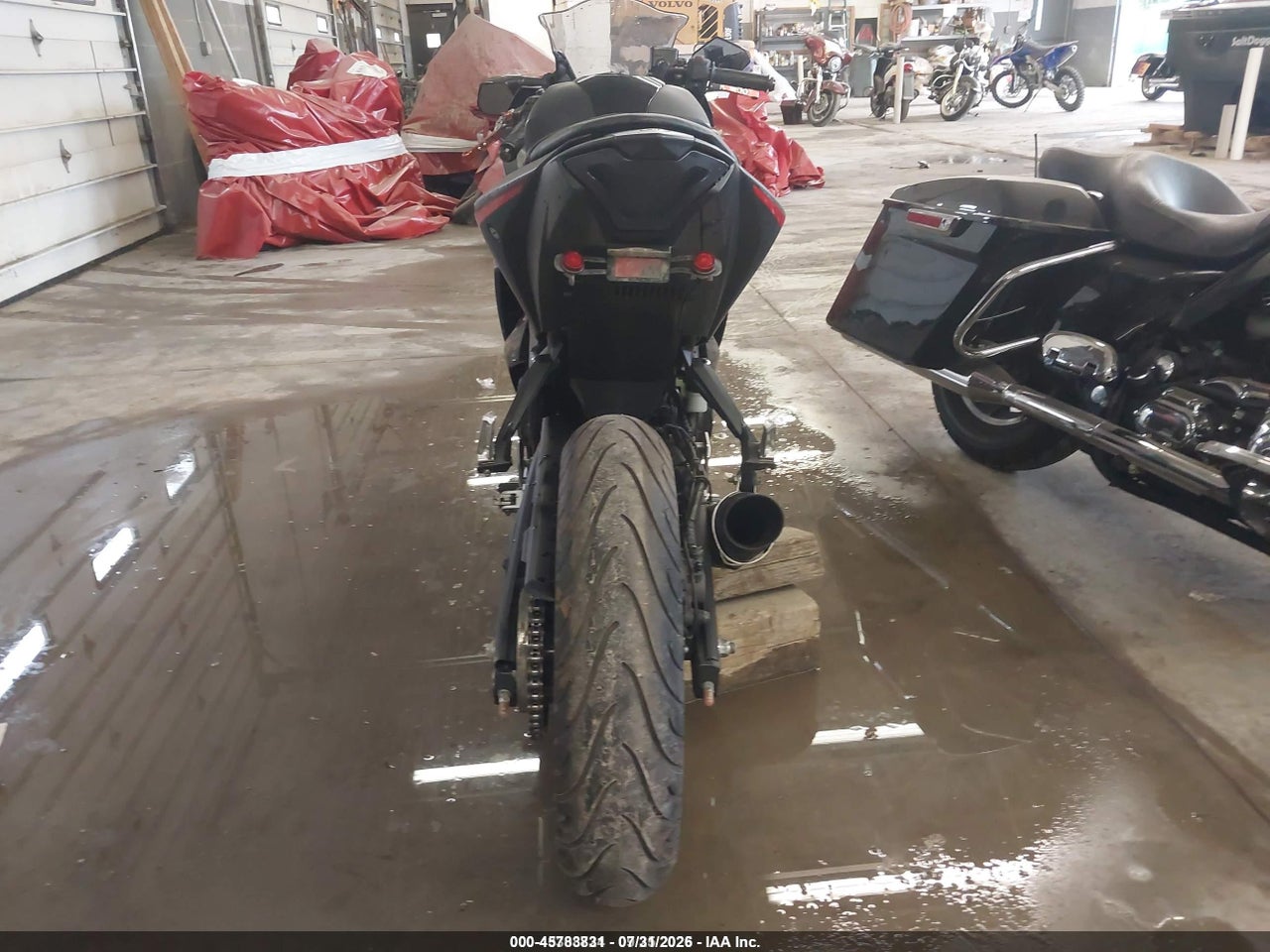 2017 YAMAHA YZFR3 A · 6/11