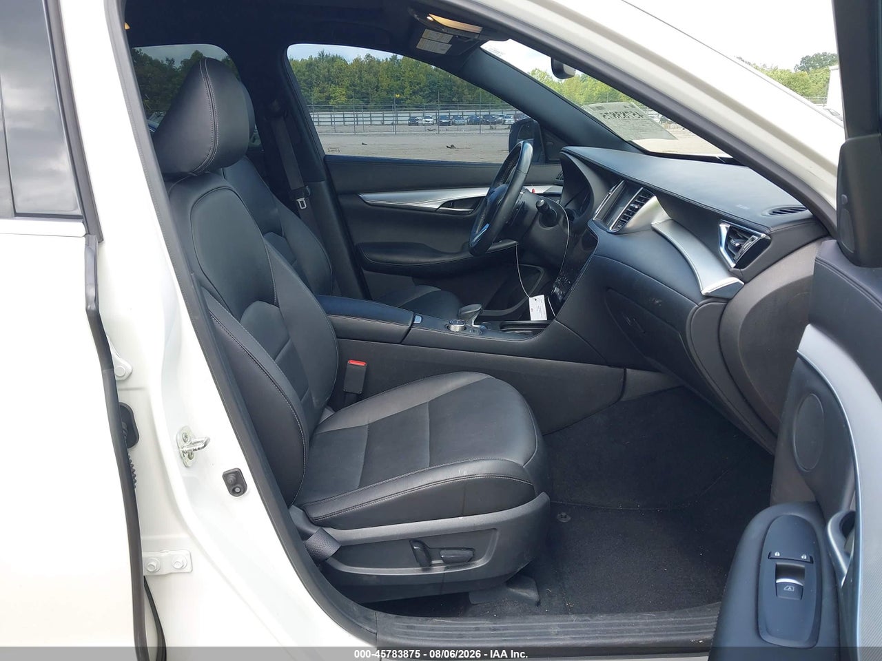 2021 INFINITI QX50 LUXE · 5/11