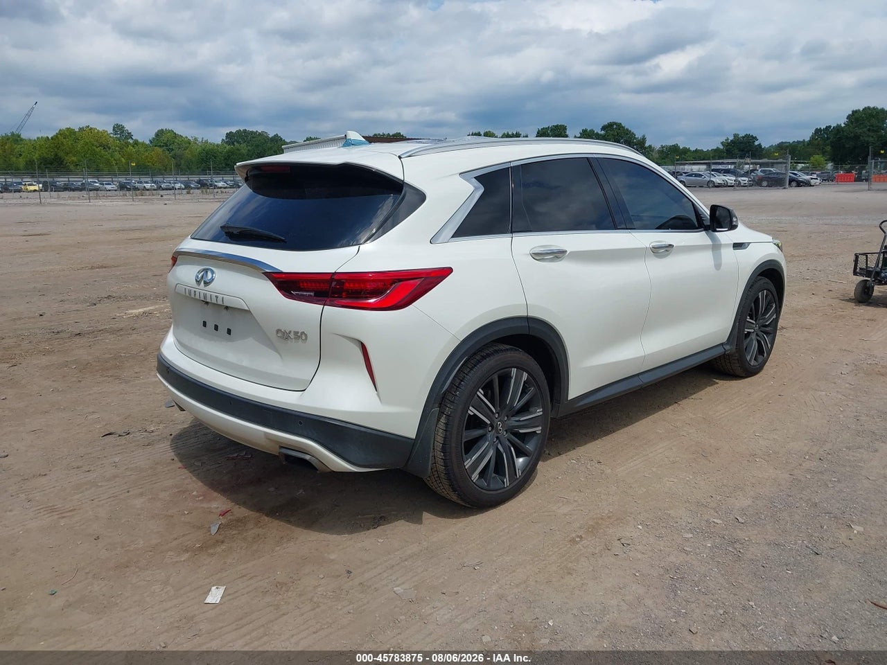 2021 INFINITI QX50 LUXE · 4/11