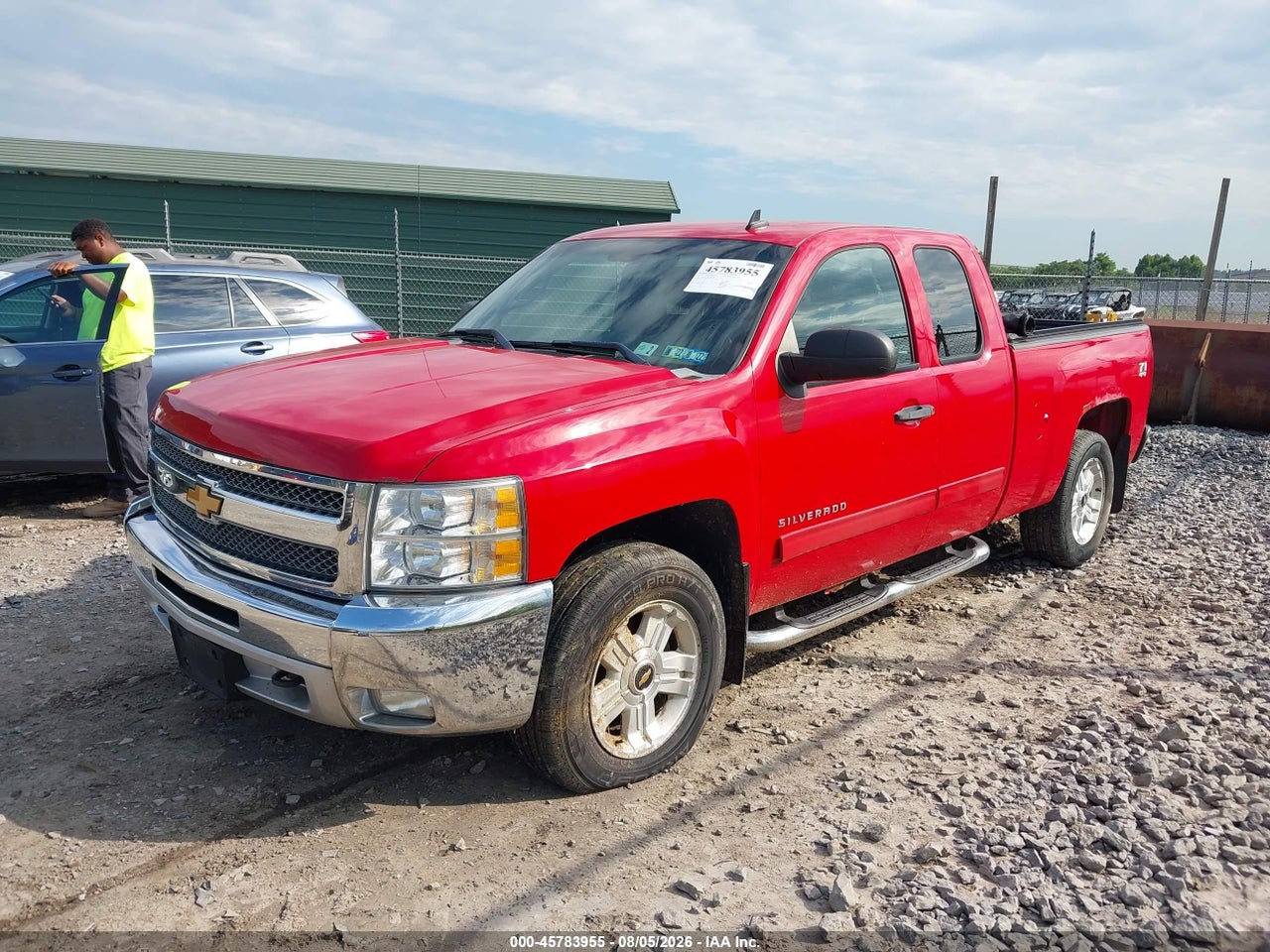 2013 CHEVROLET SILVERADO 1500 LT · 2/11