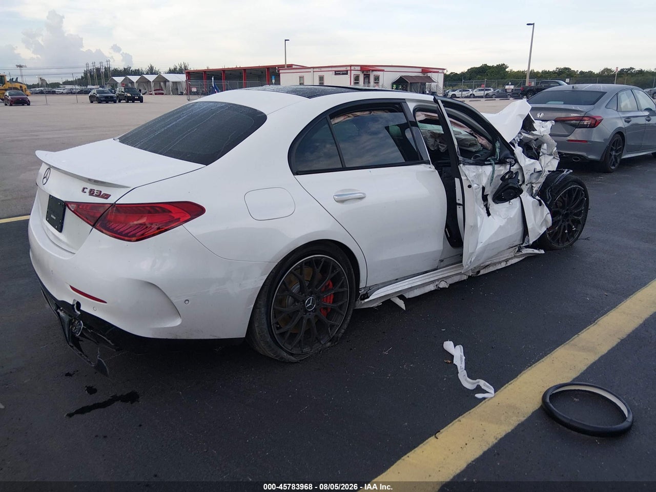 2026 MERCEDES-BENZ AMG C 63 S E PERFORMANCE · 4/10