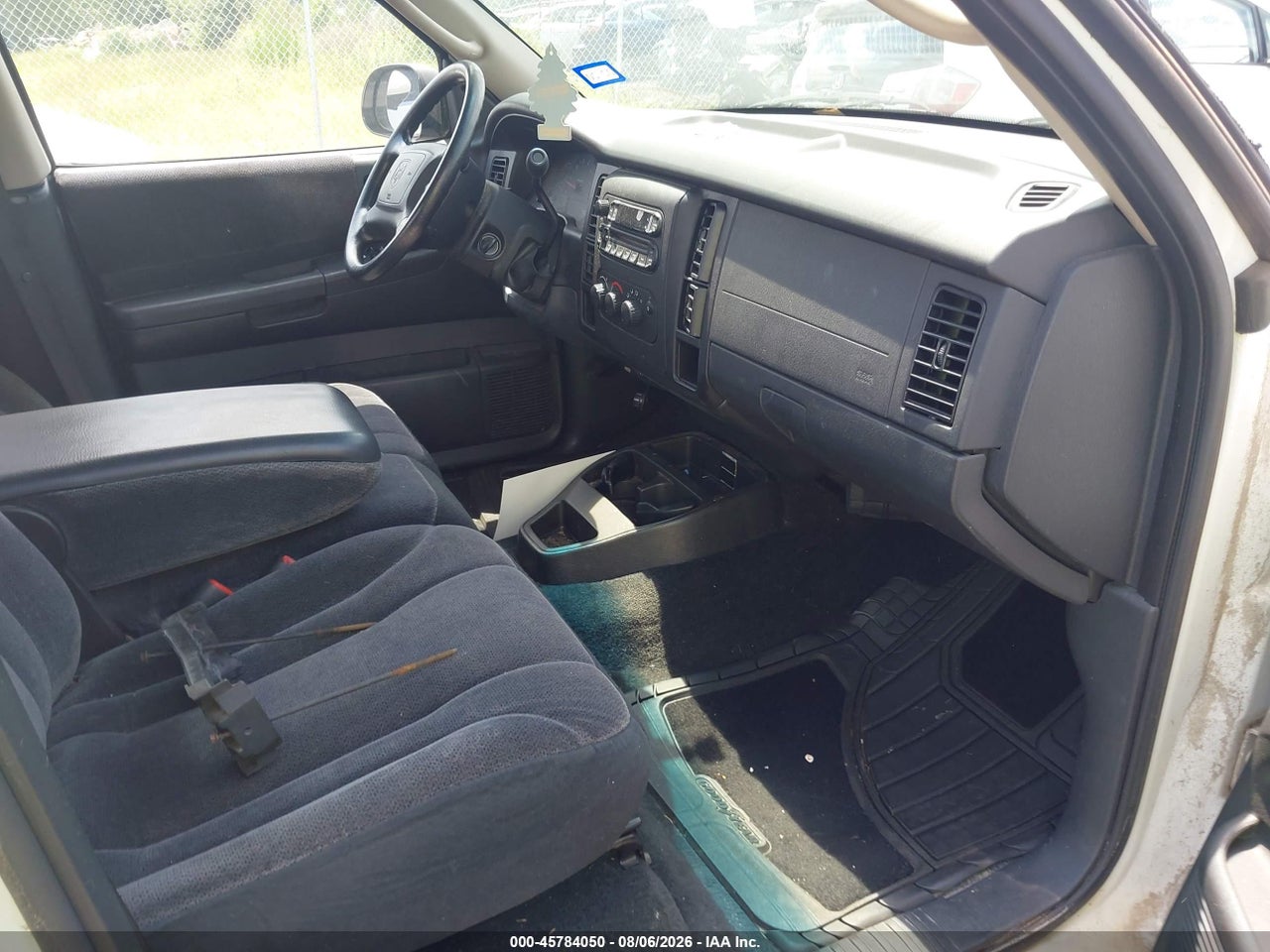 2002 DODGE DAKOTA SPORT · 5/11