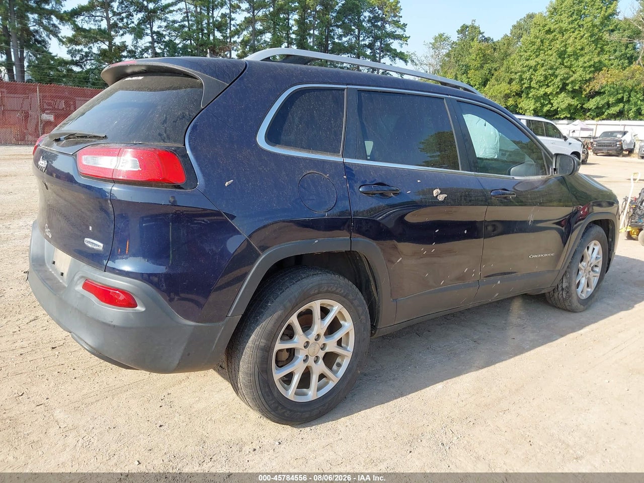 2016 JEEP CHEROKEE LATITUDE · 4/11